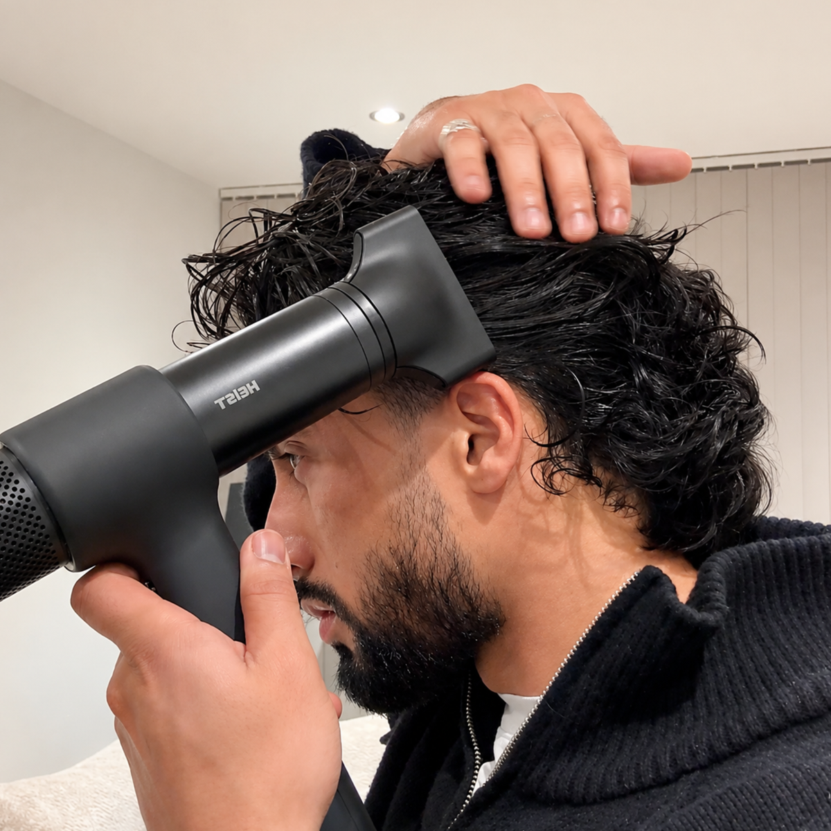 Best Men’s Hair Dryer: Quick Tips for Smooth Results