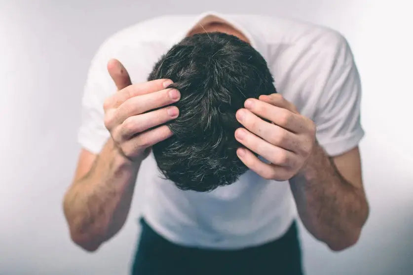 Say-Goodbye-to-Dandruff-Essential-Tips-for-Men Heist of London